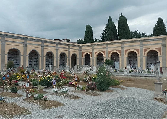 Cimitero del capoluogo, terminati i lavori prima della Festa di Ognissanti.